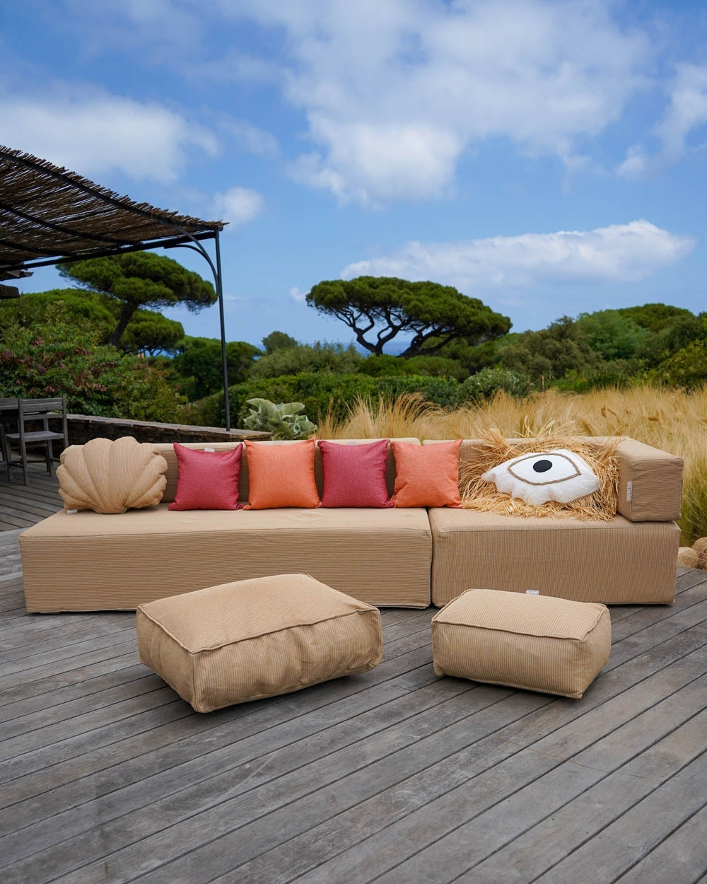 Comment bien choisir ses coussin d’extérieur <br /> (terrasse, jardin, balcon) ?