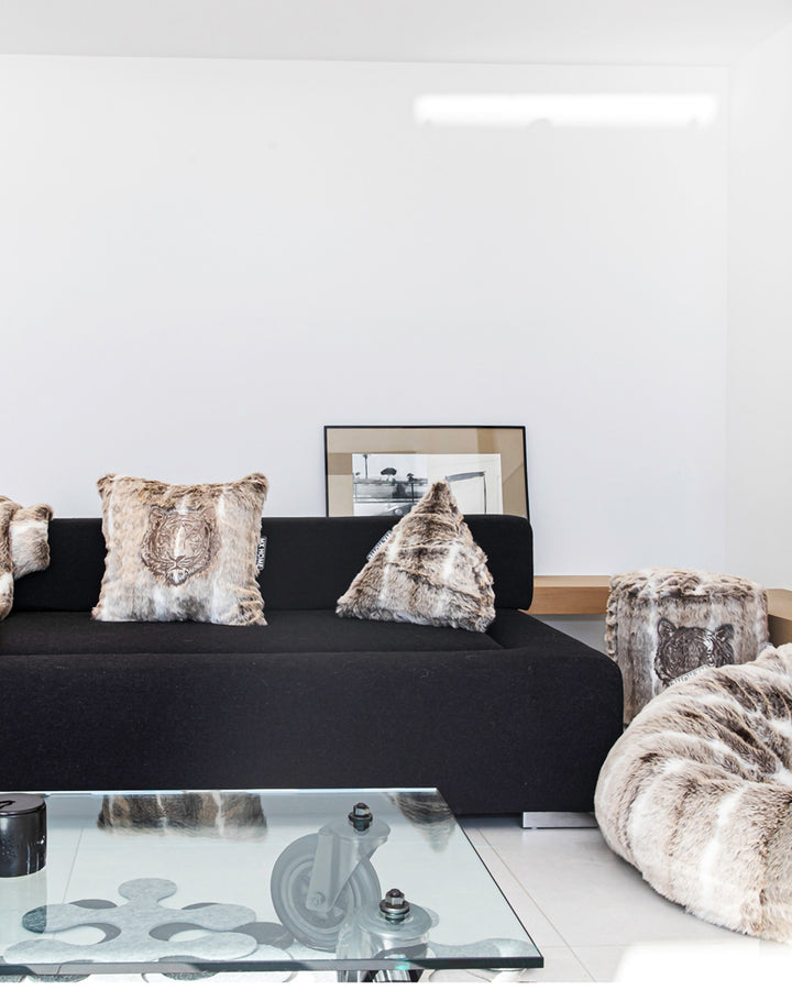 Faux fur pyramid cushion brown