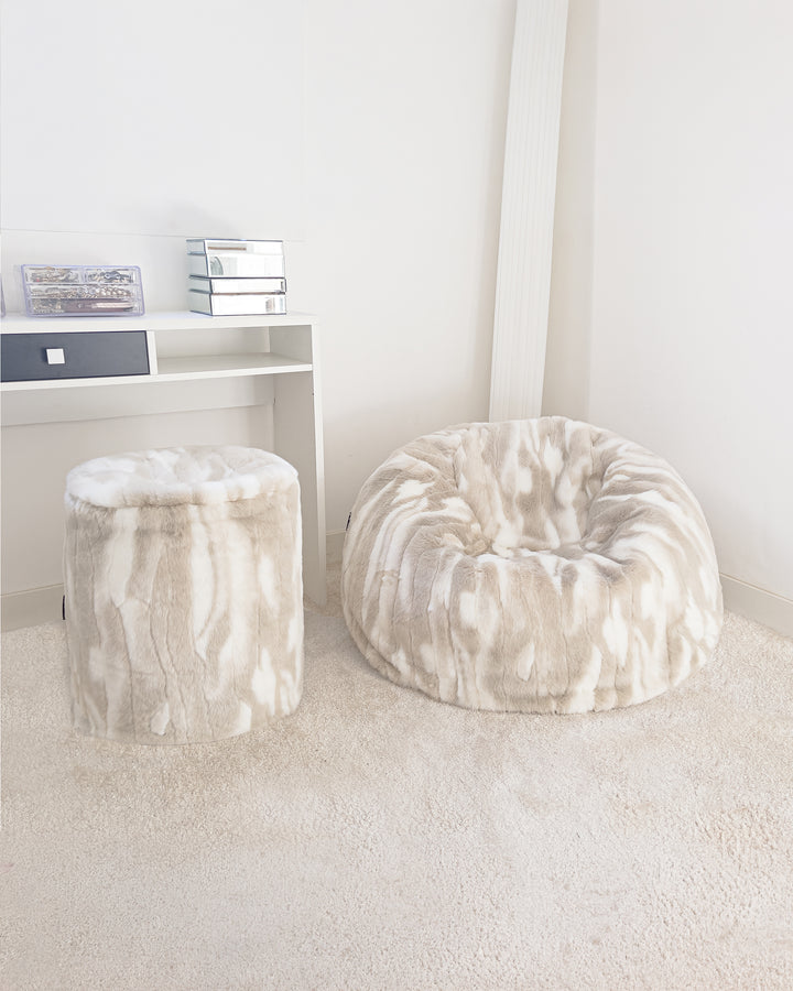Xl faux fur pouf beige