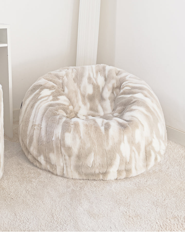 Xl faux fur pouf beige