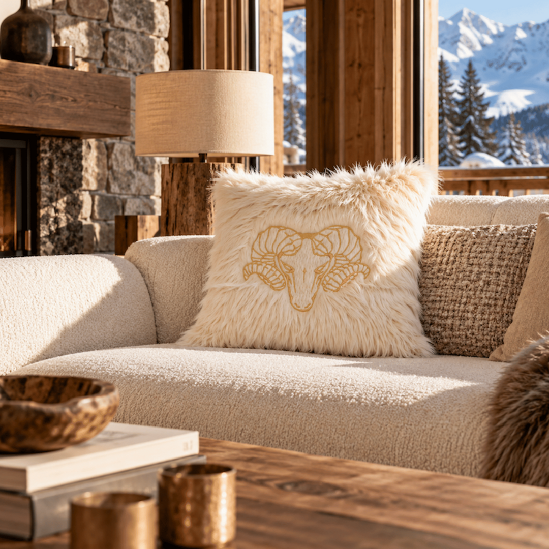 Coussin brodé - Fausse fourrure crème - MXHOME