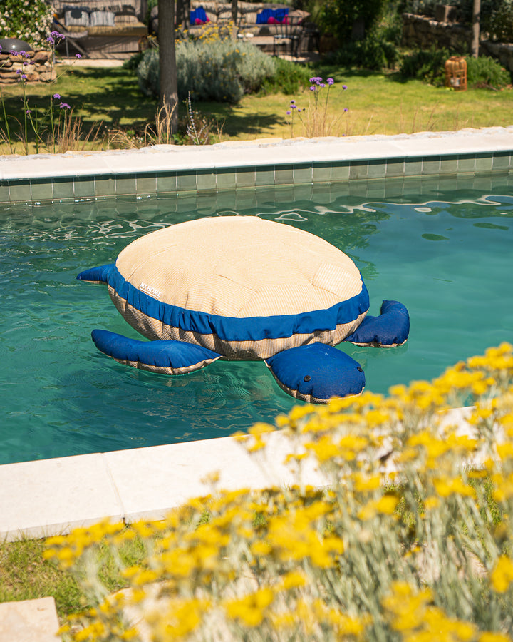 Pouf XL flottant tortue -Effet raphia et bleu - MXHOME